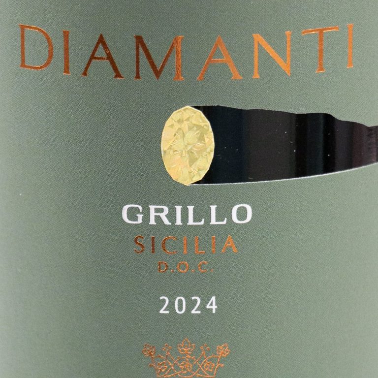 DIAMANTI Grillo Sicilia DOC Weinetikett "Diamanti Grillo Sicilia D.O.C. 2024" mit goldener und schwarzer Gestaltung.